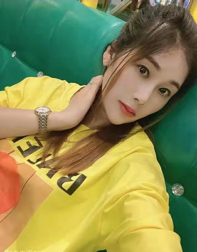 李村白嫩少妇 第2张