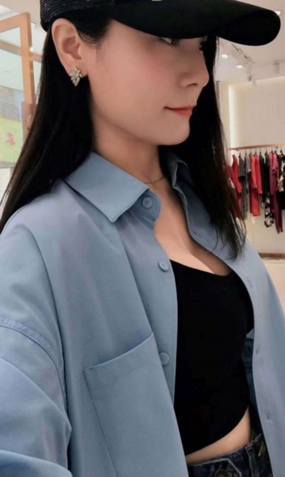 d奶大胸妹子 第2张