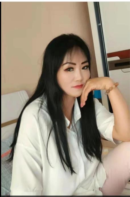 小店长治路轻熟女 第1张