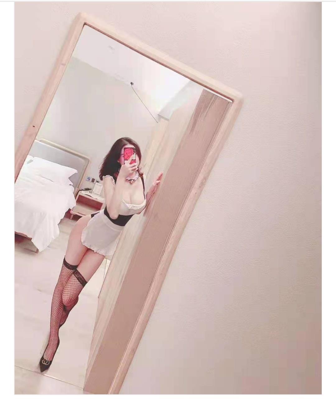 闵行区丝袜诱惑大长腿,D杯大奶,御姐范菲菲妹妹 第1张